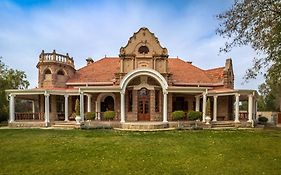 Welgeluk Feather Palace